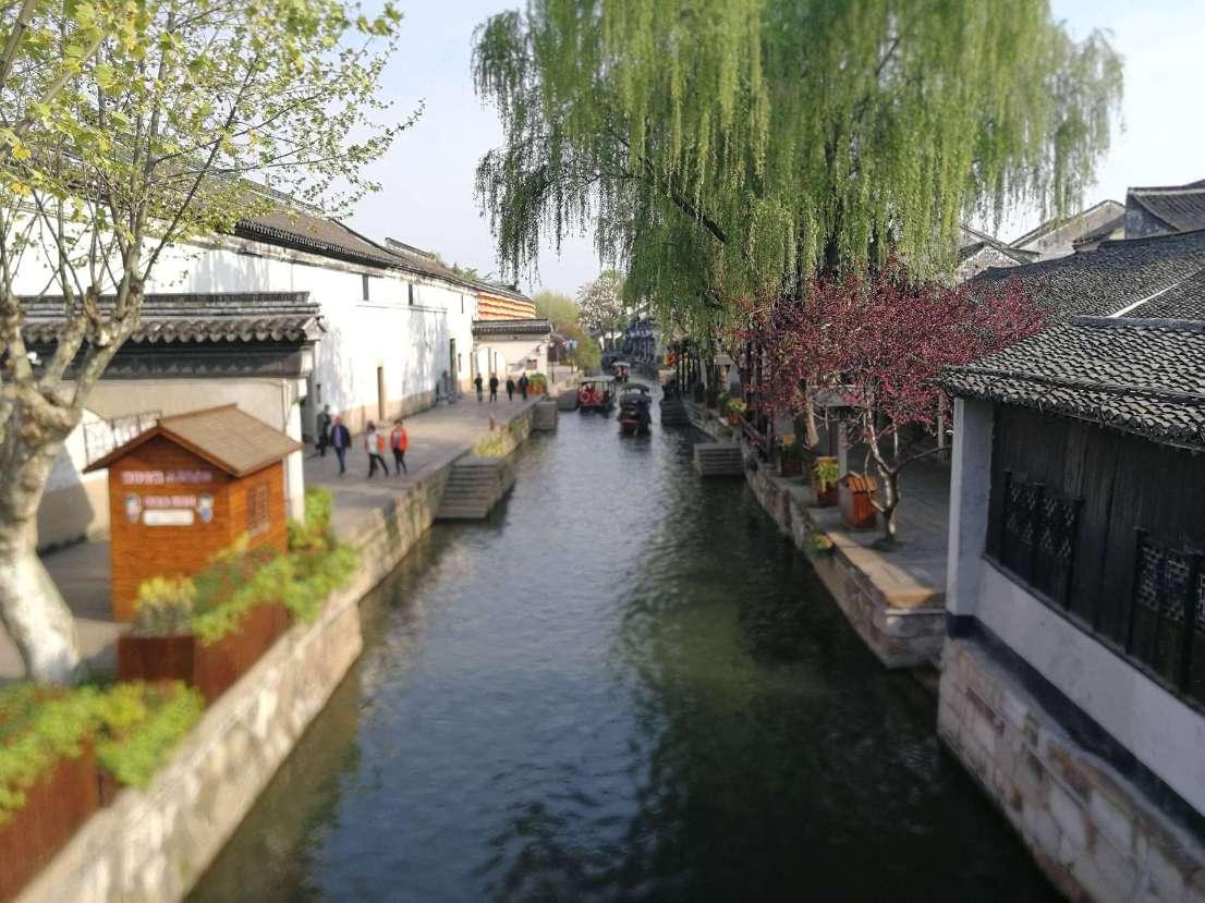 俄罗斯承认顿涅茨克和卢甘斯克独立，当地民众支持这两个地方独立吗？
